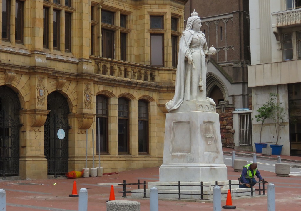 PE Queen Victoria
